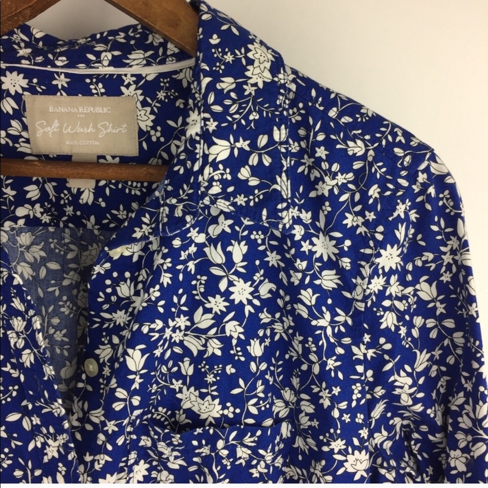 Banana Republic Soft Wash Button Down